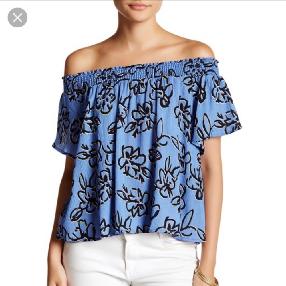 NWOT Lush Blue Floral Top Size M